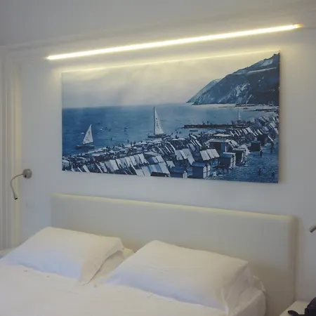 Nobel Hotel 3*